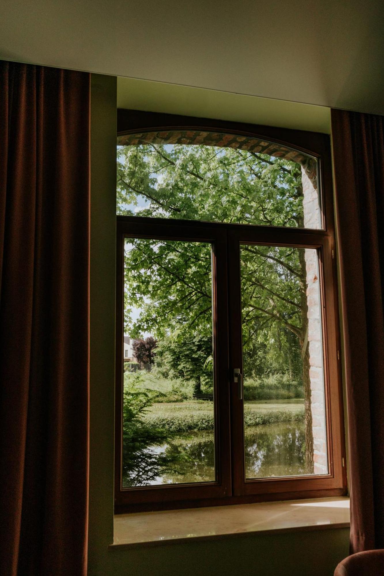 Chateau De Looz Exteriör bild