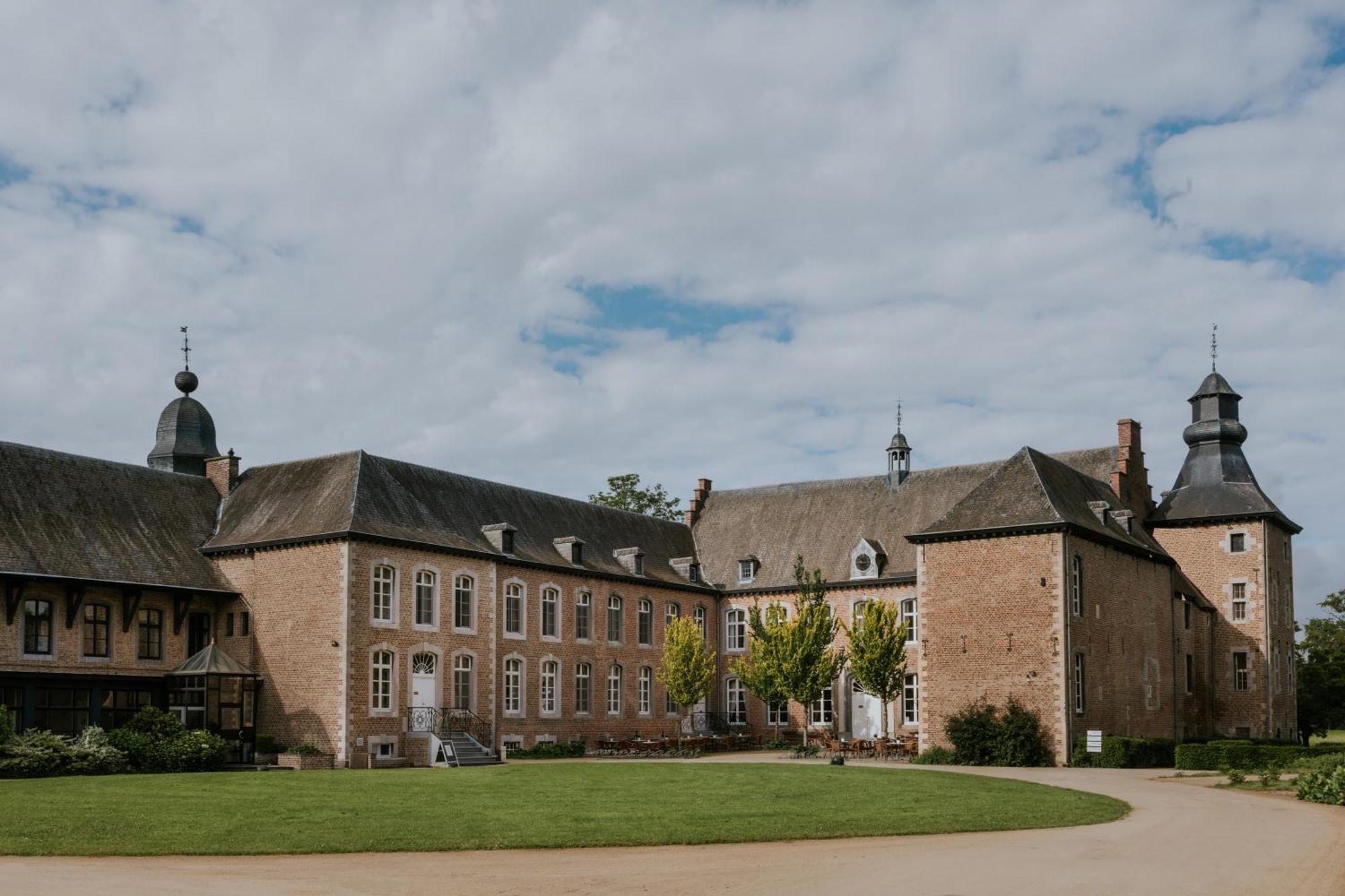 Chateau De Looz Exteriör bild